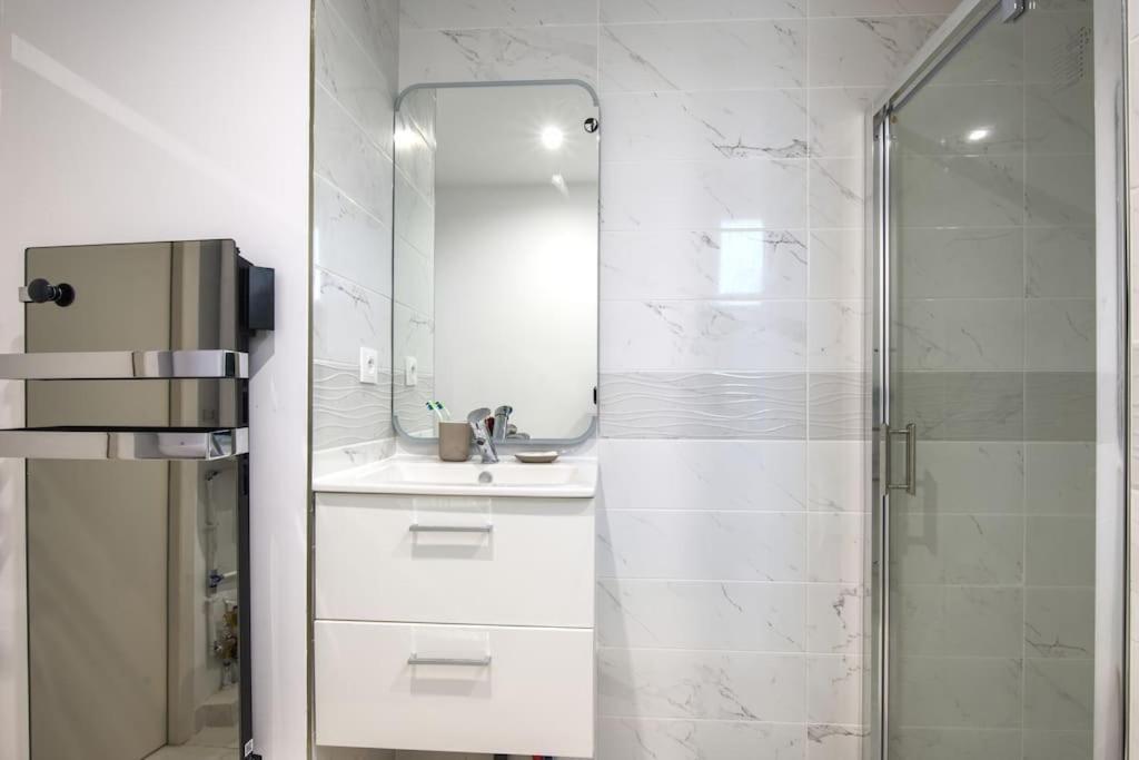 Appt P2 De 1 A 6 Pers A Rognac Apartment Luaran gambar