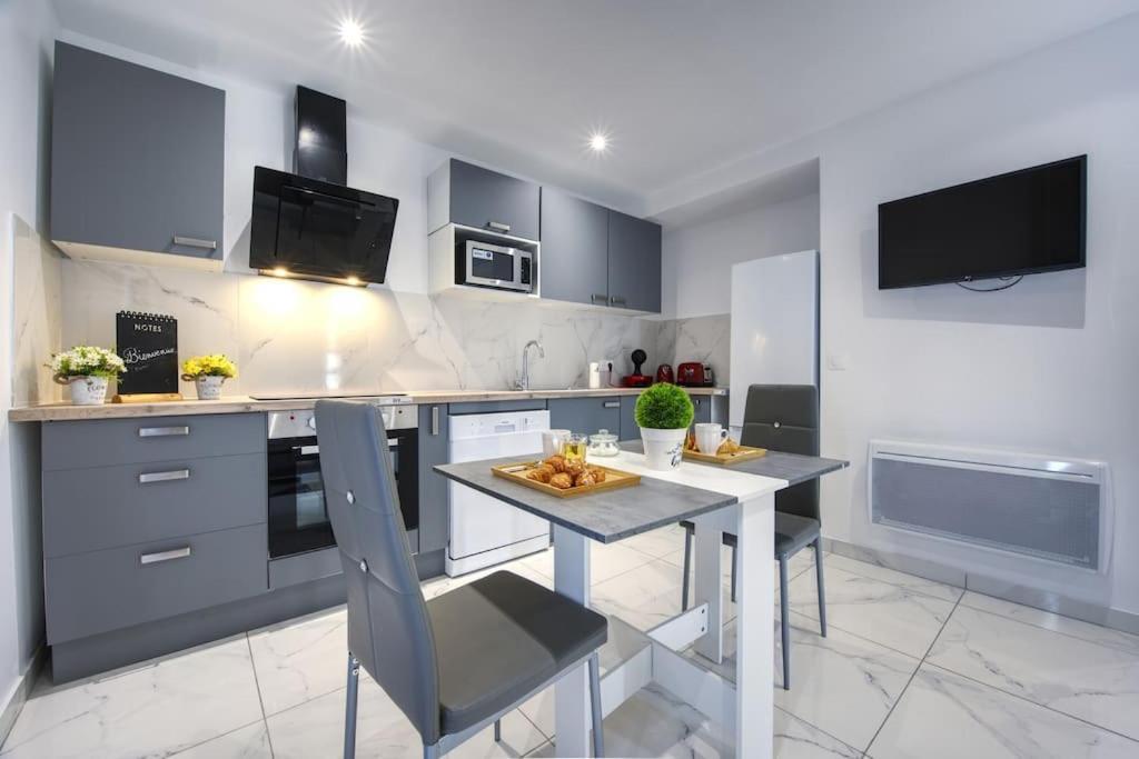 Appt P2 De 1 A 6 Pers A Rognac Apartment Luaran gambar